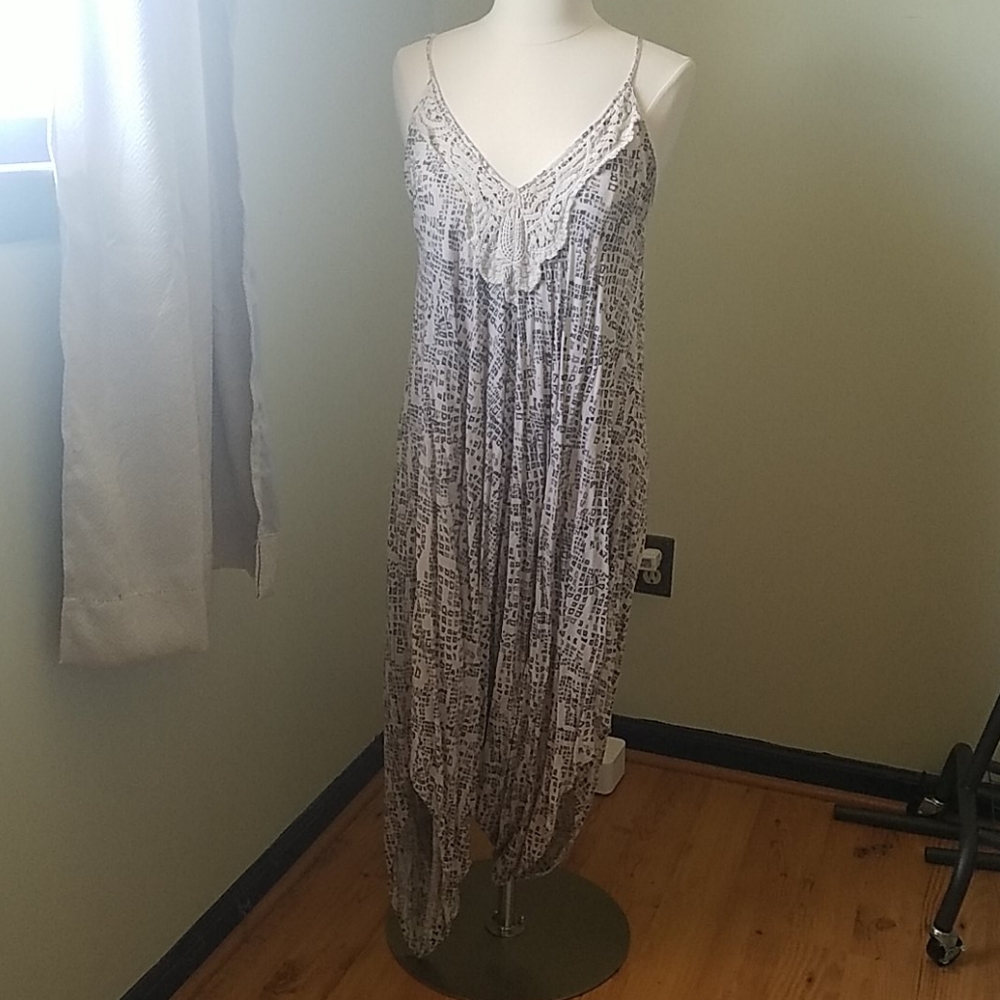 Neutral Printed Genie Jumpsuit Size Large